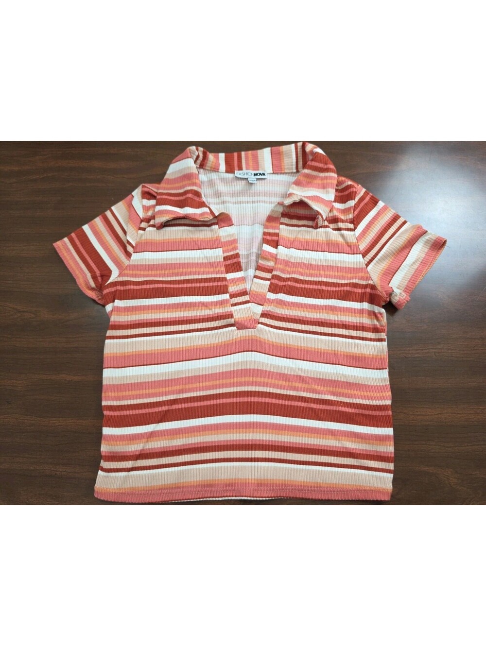 Fashion Nova Juniors Large Striped Ribbed Short Sleeve V Neck Y2K Revival Tee